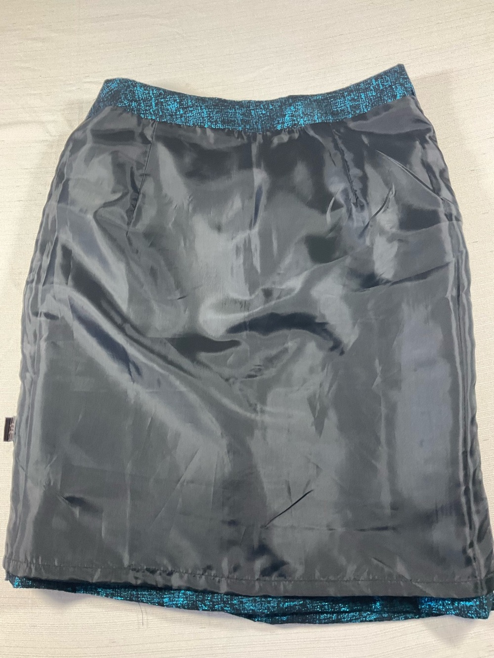 NWT THE LIMITED Metallic Blue on Back Full Lined 22” Pencil Skirt Women’s 6 - Picture 7 of 10